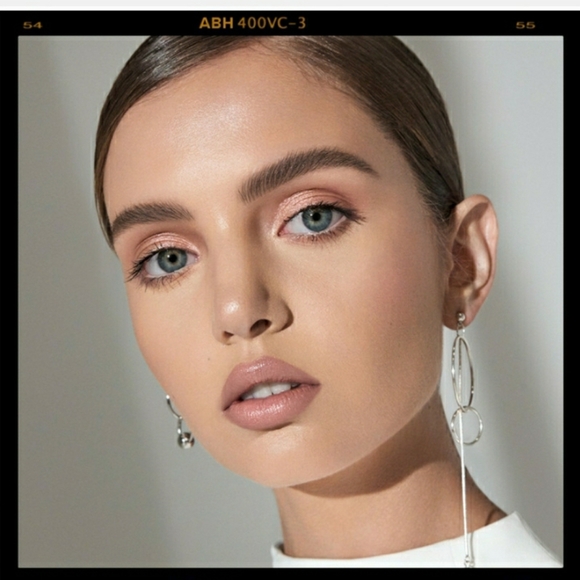 Anastasia Beverly Hills clear brow gel - Picture 4 of 6